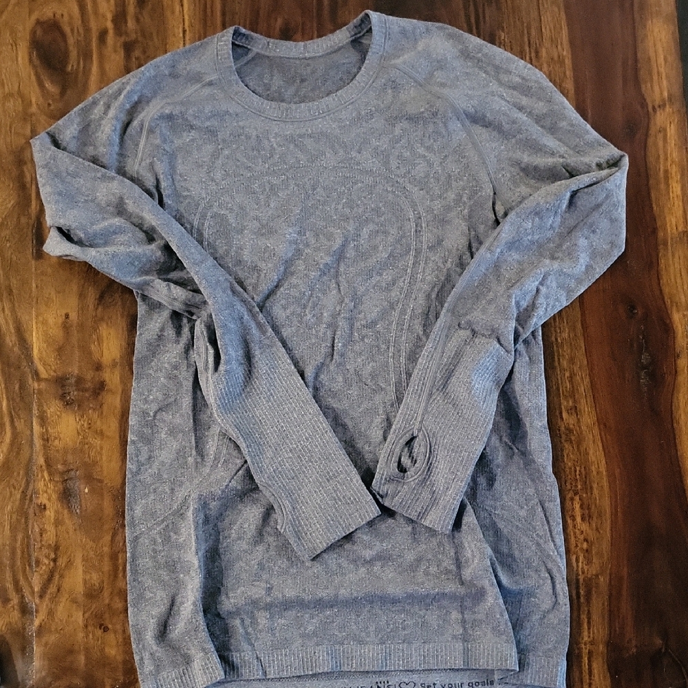 Lululemon Blue Longsleeved Running Shirt Pit To Pit 17" Exc Cond